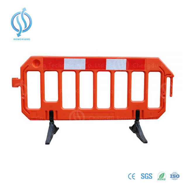 2m Plastic Road Safety Barrier for Road Safety 