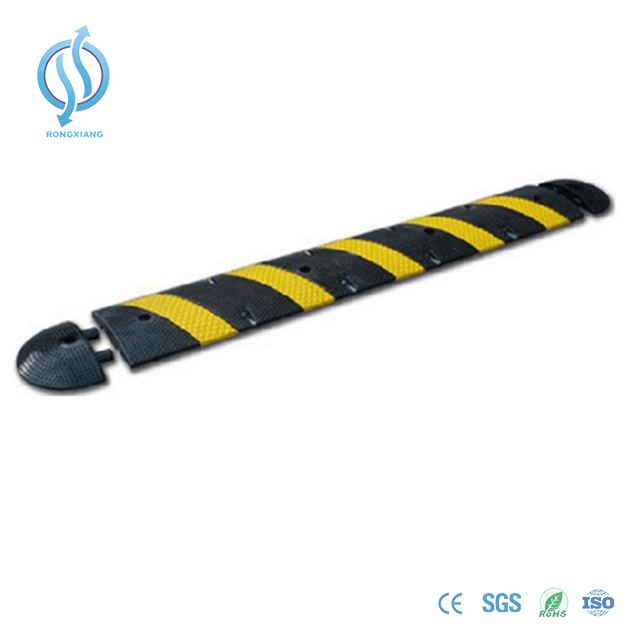 New Model Rubber Speed Hump for Road Safety